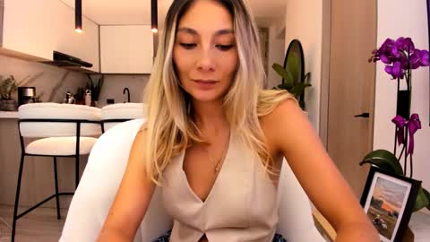 Snapshot of teffsweet18 chatting on March 2, 4:07 am Amy No penetration Virgiin giirl online show from March 2, 4:07 am