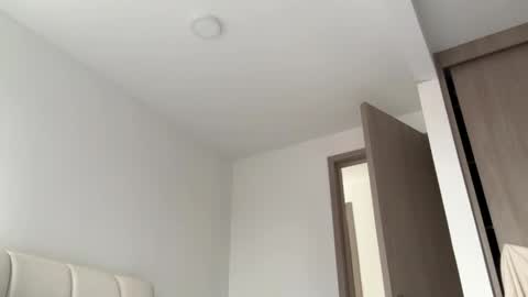 Amy No penetration Virgiin giirl online show from May 14, 12:23 pm