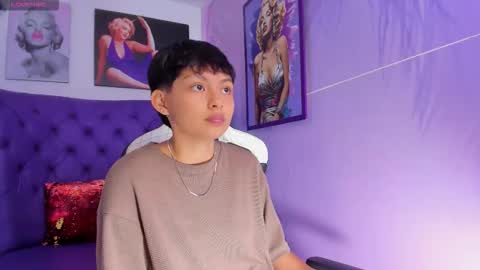 Snapshot of tefi_meow chatting on September 12, 12:16 pm Stefani  online show from September 12, 12:16 pm
