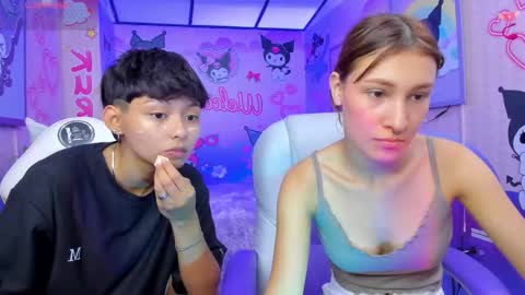Snapshot of tefi_meow chatting on September 27, 11:37 am Stefani  online show from September 27, 11:37 am