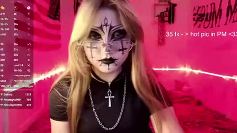 Snapshot of teganbruns chatting on June 18, 5:17 pm teganbruns online show from June 18, 5:17 pm