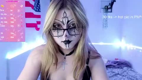 Snapshot of teganbruns chatting on June 28, 4:24 pm teganbruns online show from June 28, 4:24 pm