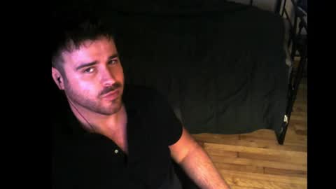 Snapshot of tehvillain chatting on November 22, 5:39 am tehvillain online show from November 22, 5:39 am