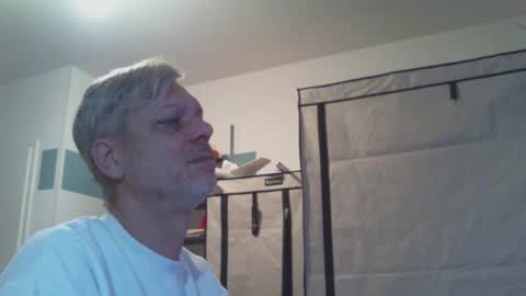 Snapshot of tekktronik chatting on October 23, 6:34 am bras should be banned online show from October 23, 6:34 am