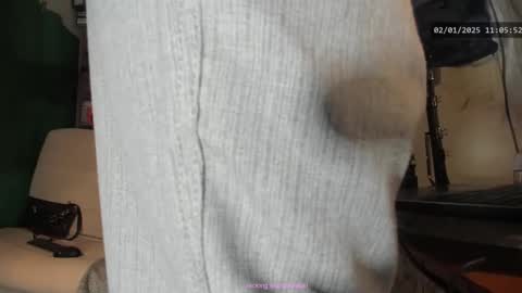 Snapshot of telepaticman chatting on January 2, 10:05 am Virg Lszl online show from January 2, 10:05 am