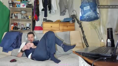 Snapshot of telepaticman chatting on February 5, 7:53 pm Virg Lszl online show from February 5, 7:53 pm