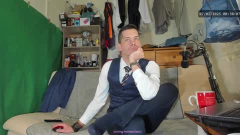 Snapshot of telepaticman chatting on February 6, 11:37 pm Virg Lszl online show from February 6, 11:37 pm