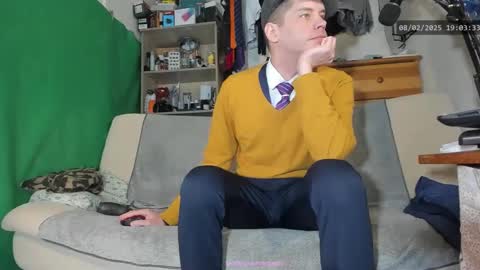 Snapshot of telepaticman chatting on February 8, 6:01 pm Virg Lszl online show from February 8, 6:01 pm