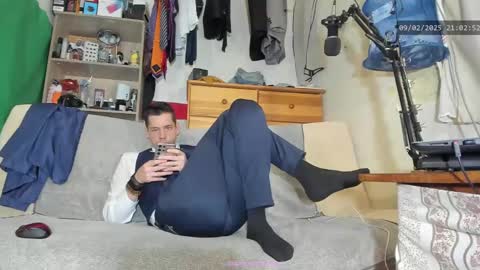 Snapshot of telepaticman chatting on February 9, 8:02 pm Virg Lszl online show from February 9, 8:02 pm