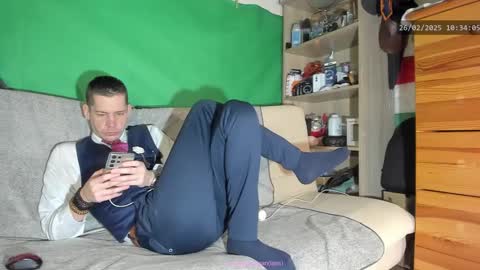 Snapshot of telepaticman chatting on February 26, 9:32 am Virg Lszl online show from February 26, 9:32 am