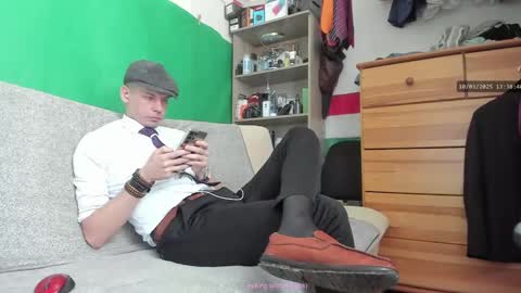 Snapshot of telepaticman chatting on March 10, 12:37 pm Virg Lszl online show from March 10, 12:37 pm