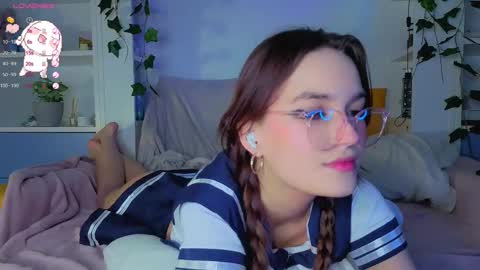 Snapshot of tempt_for_you chatting on February 4, 9:20 pm Megan online show from February 4, 9:20 pm