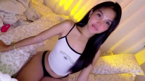 temptessa20 online show from July 2, 10:05 pm