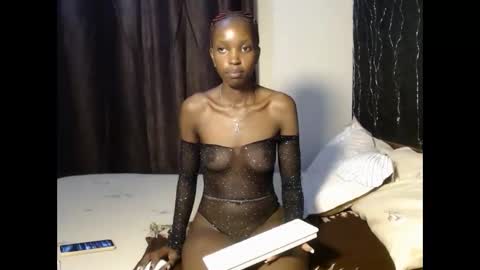 Snapshot of tempting_vibe chatting on November 9, 6:17 pm tempting_vibe online show from November 9, 6:17 pm