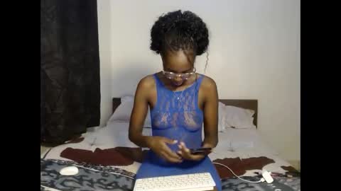 Snapshot of tempting_vibe chatting on March 27, 4:40 pm tempting_vibe online show from March 27, 4:40 pm