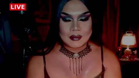 Snapshot of temptress_cocoxxx chatting on June 20, 2:03 am Mistress Coco online show from June 20, 2:03 am