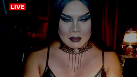 Snapshot of temptress_cocoxxx chatting on June 22, 7:33 pm Mistress Coco online show from June 22, 7:33 pm