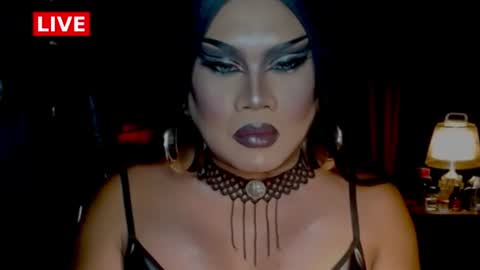 Snapshot of temptress_cocoxxx chatting on June 24, 2:43 am Mistress Coco online show from June 24, 2:43 am