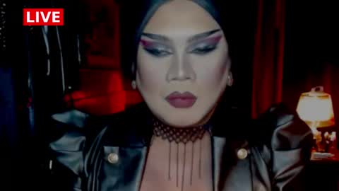 Snapshot of temptress_cocoxxx chatting on June 29, 3:13 am Mistress Coco online show from June 29, 3:13 am