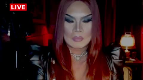 Snapshot of temptress_cocoxxx chatting on July 17, 6:09 am Mistress Coco online show from July 17, 6:09 am