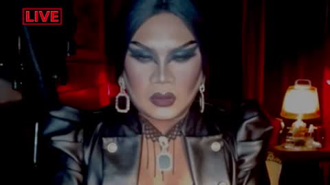 Snapshot of temptress_cocoxxx chatting on July 21, 9:28 pm Mistress Coco online show from July 21, 9:28 pm