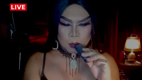 Snapshot of temptress_cocoxxx chatting on July 22, 7:27 pm Mistress Coco online show from July 22, 7:27 pm