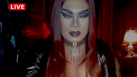 Snapshot of temptress_cocoxxx chatting on August 3, 5:39 am Mistress Coco online show from August 3, 5:39 am