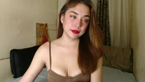 Snapshot of temptressbella chatting on August 5, 1:08 am Temptressbella online show from August 5, 1:08 am