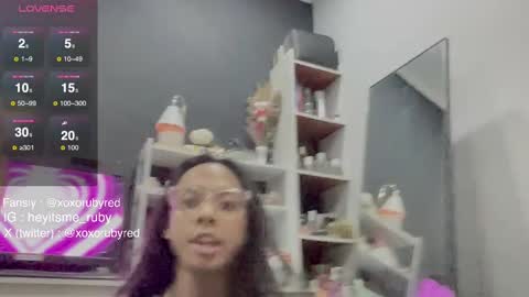 Snapshot of temptressxruby chatting on March 2, 10:24 am TemptressxRuby online show from March 2, 10:24 am