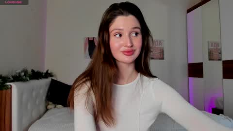 Snapshot of tender_babyy chatting on January 12, 2:19 pm Sexy girl Li online show from January 12, 2:19 pm