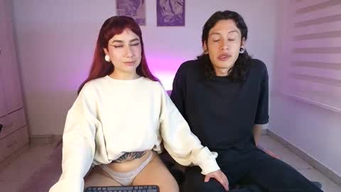 tender_dust online show from May 14, 3:35 am