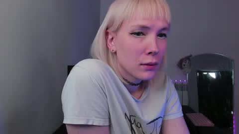 Snapshot of tenebrise chatting on May 8, 1:38 pm Kira online show from May 8, 1:38 pm