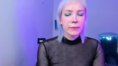 Snapshot of tenebrise chatting on June 7, 4:27 am Kira online show from June 7, 4:27 am