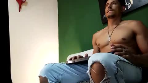 Snapshot of teoyes_ chatting on September 12, 11:04 pm teoyes_ online show from September 12, 11:04 pm