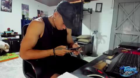 teoyes_ online show from March 27, 6:29 pm