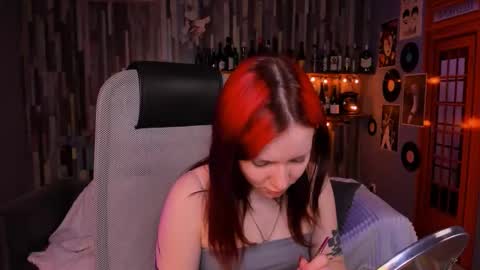 Theresa online show from March 3, 10:10 am