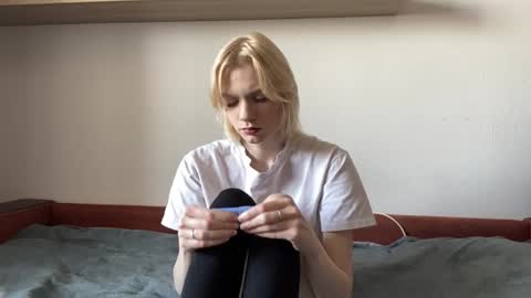 Anna online show from March 17, 4:39 am