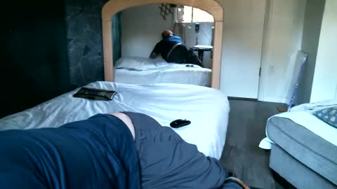 Snapshot of terrainme chatting on December 17, 10:00 pm Axle online show from December 17, 10:00 pm