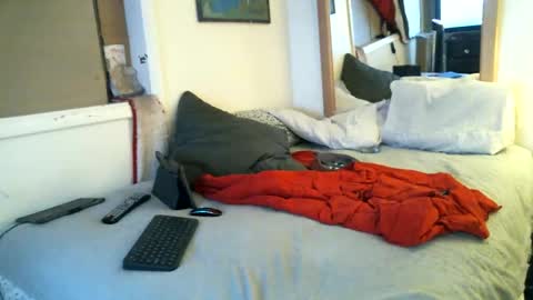 Snapshot of terrainme chatting on January 4, 6:52 am Axle online show from January 4, 6:52 am