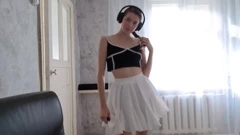 Anny Simpson online show from October 2, 5:58 am