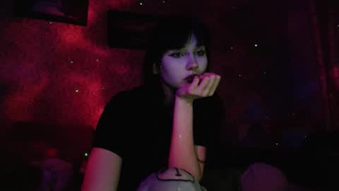 Snapshot of terrryliq chatting on March 13, 1:23 am Nana online show from March 13, 1:23 am