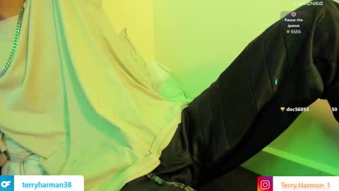 Snapshot of terry_pool chatting on November 24, 5:23 pm Terry online show from November 24, 5:23 pm