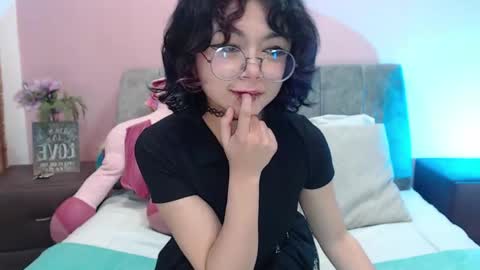 terumikitty online show from April 27, 8:29 pm