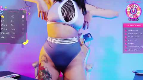 Snapshot of tessa_____ chatting on October 20, 2:23 am Tessa online show from October 20, 2:23 am