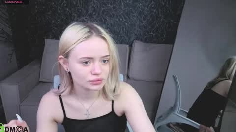 Tessa online show from April 26, 3:59 am