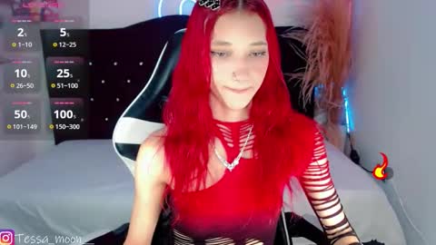 Snapshot of tessa_moon__ chatting on November 16, 8:36 pm Tessa online show from November 16, 8:36 pm