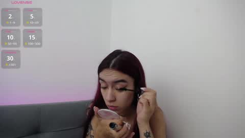 Snapshot of tessafoxie chatting on May 13, 11:18 am Tessa foxie online show from May 13, 11:18 am