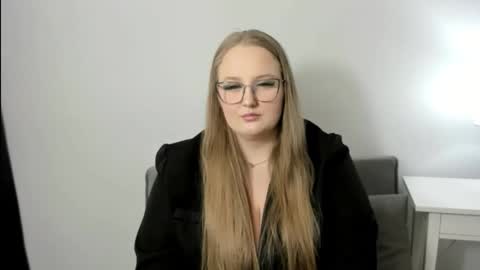 Tessa online show from March 19, 4:22 pm