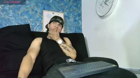Snapshot of tessarion_black chatting on July 16, 4:18 am Tessarion online show from July 16, 4:18 am
