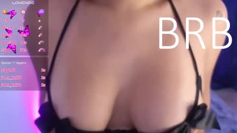 Snapshot of tessawhisnton chatting on December 4, 5:11 pm Tessy online show from December 4, 5:11 pm